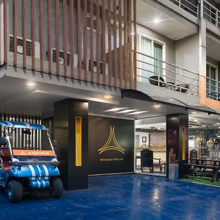 בנגקוק Aspira Suites Sukhumvit 20 מראה חיצוני תמונה