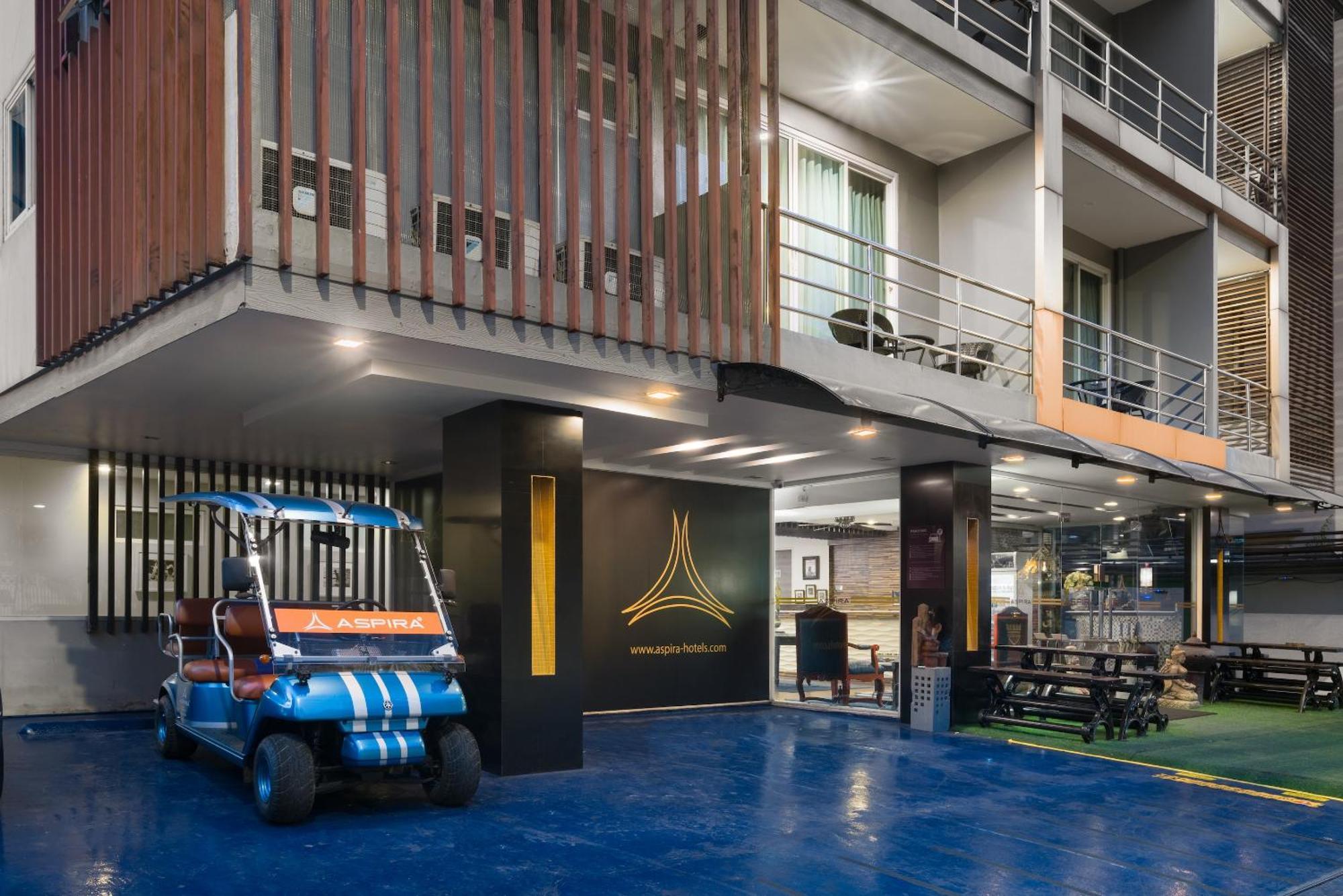בנגקוק Aspira Suites Sukhumvit 20 מראה חיצוני תמונה