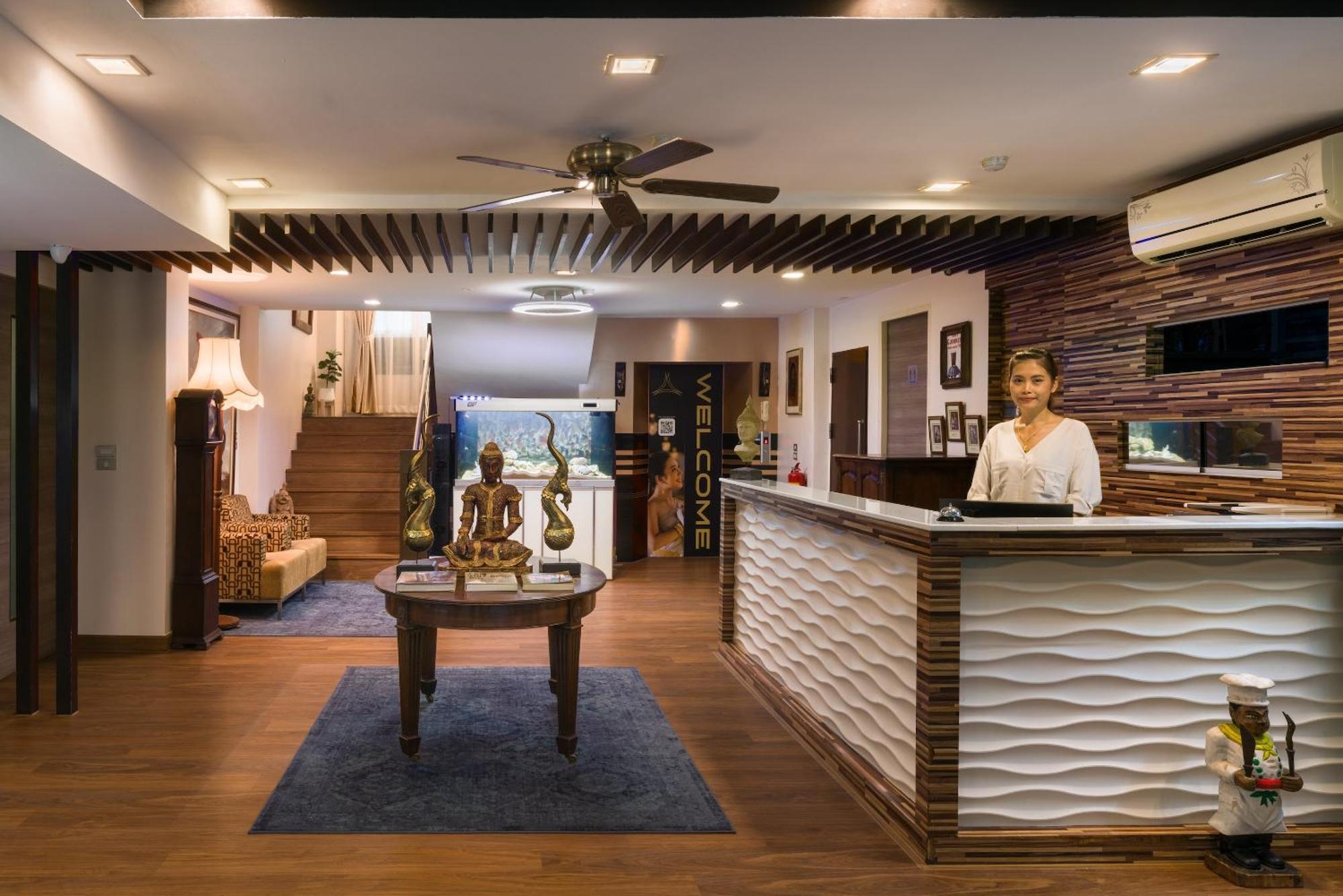 בנגקוק Aspira Suites Sukhumvit 20 מראה חיצוני תמונה