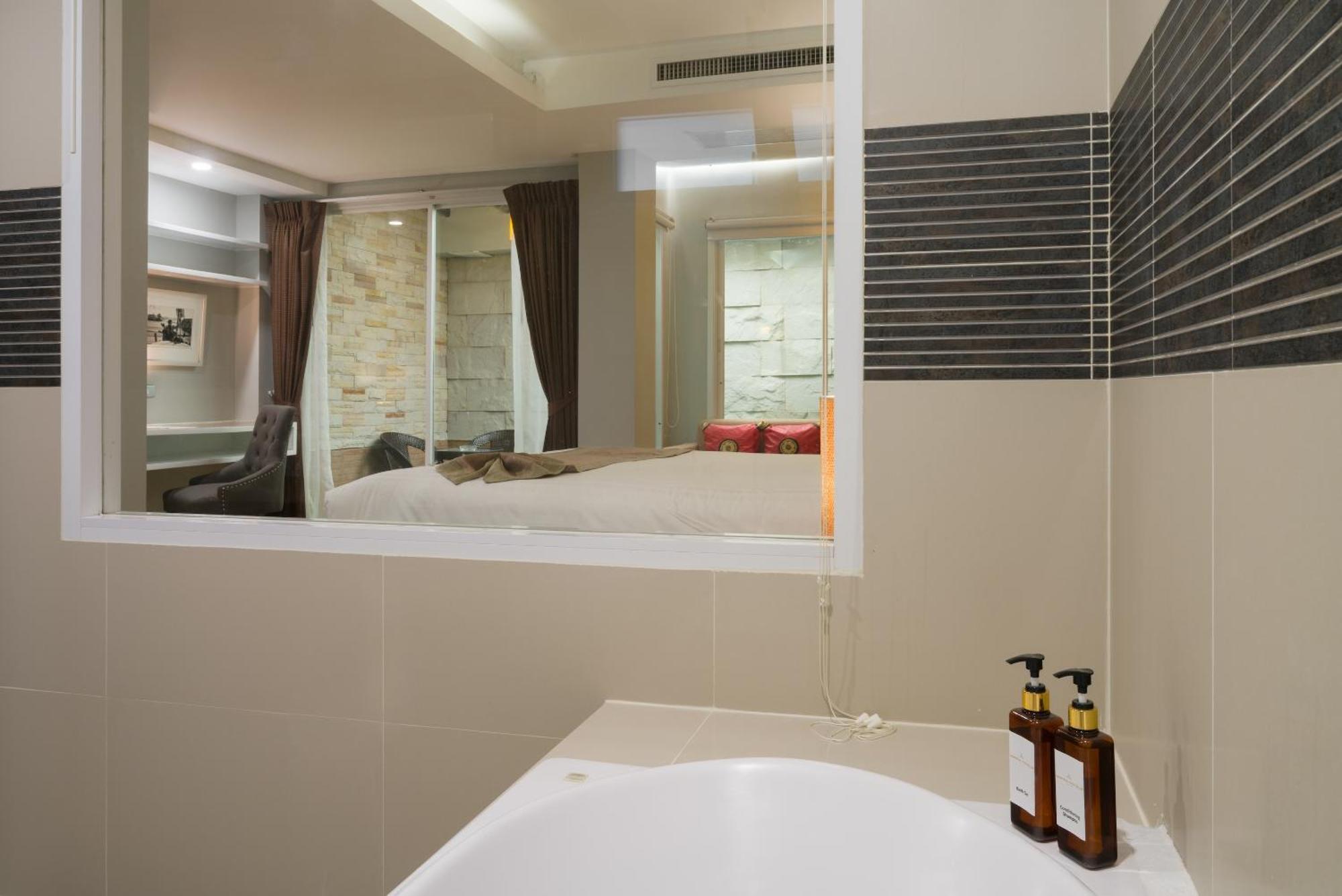 בנגקוק Aspira Suites Sukhumvit 20 מראה חיצוני תמונה