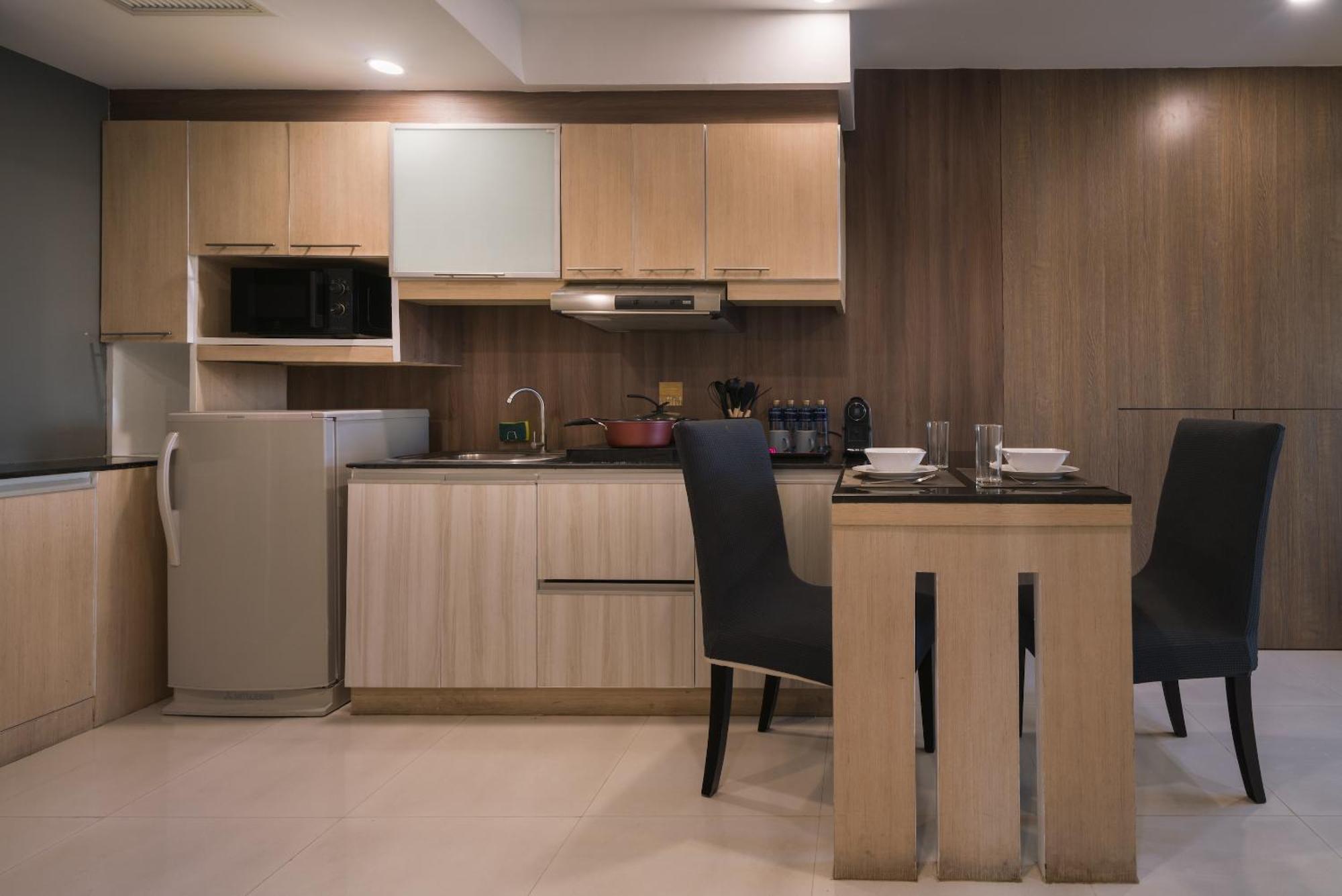 בנגקוק Aspira Suites Sukhumvit 20 מראה חיצוני תמונה