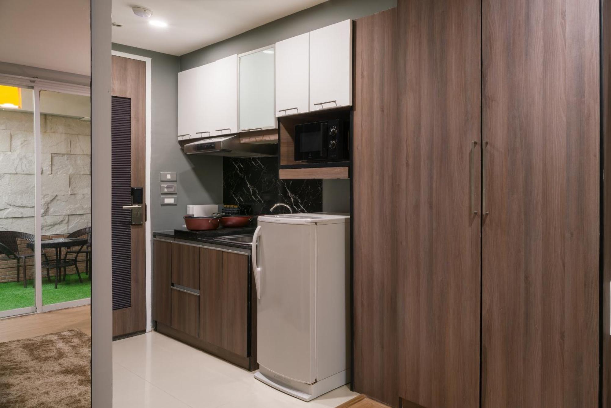 בנגקוק Aspira Suites Sukhumvit 20 מראה חיצוני תמונה