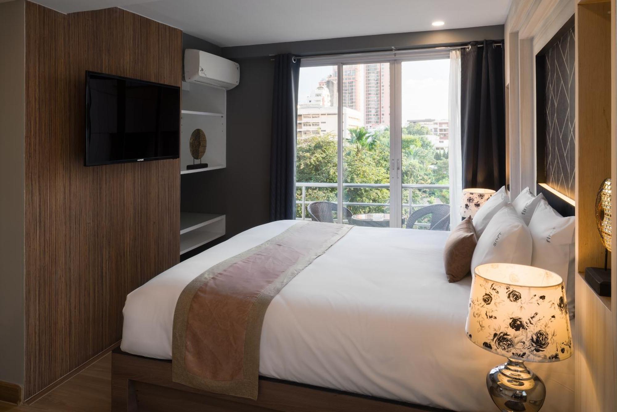 בנגקוק Aspira Suites Sukhumvit 20 מראה חיצוני תמונה